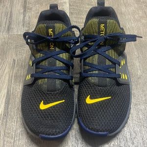 Nike university of Michigan crossfit shoes worn once